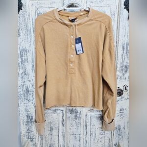 NWT Universal Thread Long Sleeve Cropped Top - Medium